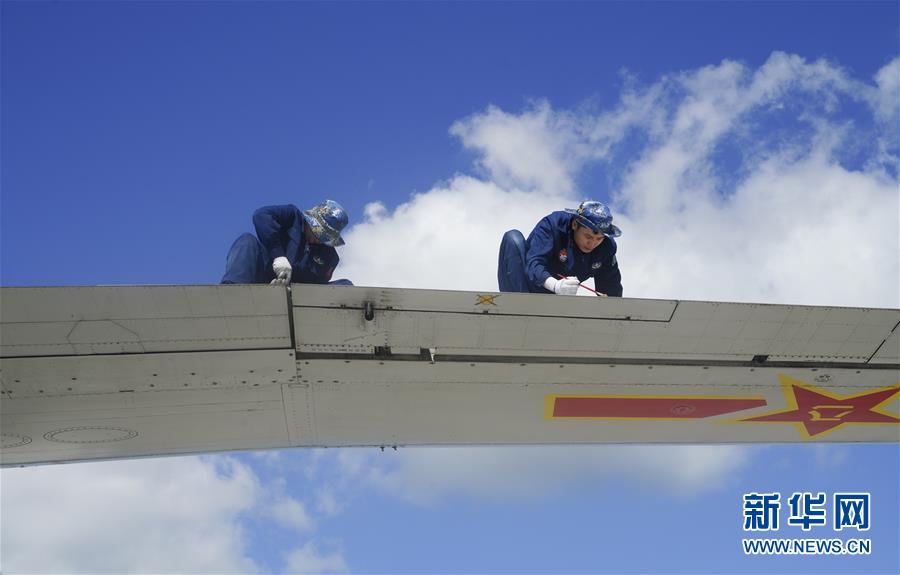（在習近平強軍思想指引下&middot;我們在戰(zhàn)位報告&middot;圖文互動）（1）偵天探海 狩獵?？?mdash;&mdash;南部戰(zhàn)區(qū)海軍航空兵某師加速轉型提升新質戰(zhàn)斗力記事