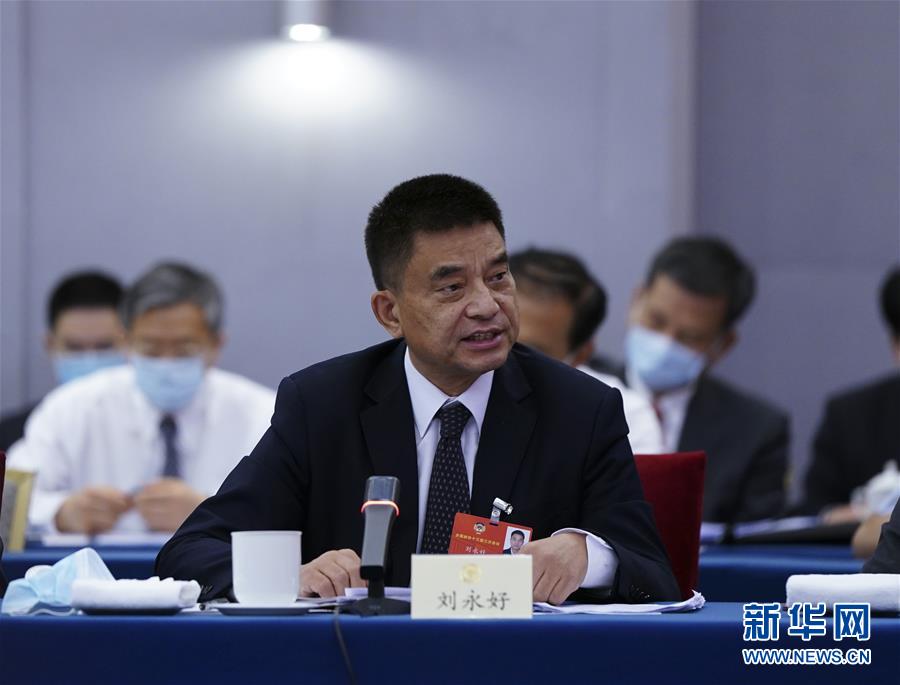 （新華全媒頭條·圖文互動）（10）從人民中汲取磅礴力量——習近平總書記同出席2020年全國兩會人大代表、政協(xié)委員共商國是紀實