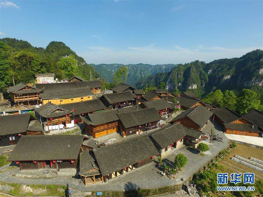 （新華全媒頭條·圖文互動）（6）初夏，循著總書記的腳步探訪產(chǎn)業(yè)扶貧新事