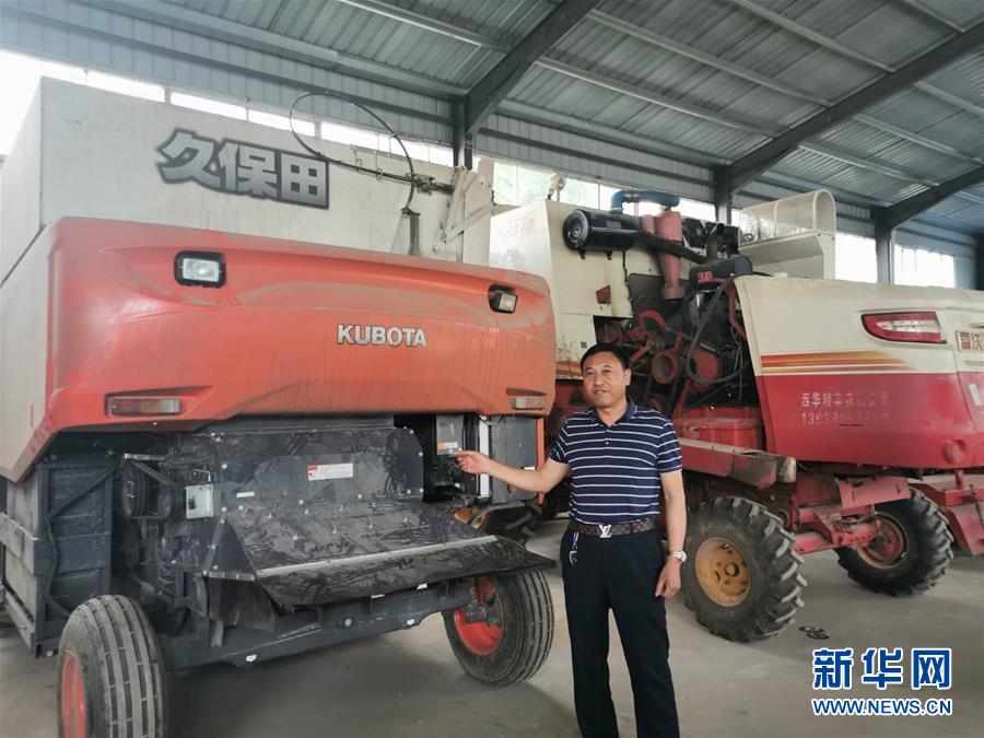 （在習(xí)近平新時代中國特色社會主義思想指引下——新時代新作為新篇章·習(xí)近平總書記關(guān)切事·圖文互動）（2）新農(nóng)事、新希望——夏收前田間新動態(tài)掃描