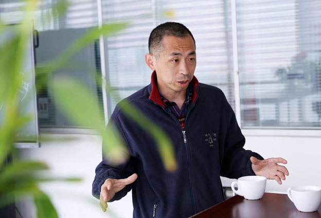 數(shù)據(jù)量大，涉及到全球八個(gè)不同地方的望遠(yuǎn)鏡