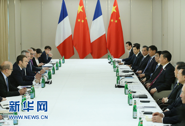 7月8日，國(guó)家主席習(xí)近平在漢堡會(huì)見(jiàn)法國(guó)總統(tǒng)馬克龍。新華社記者 姚大偉 攝