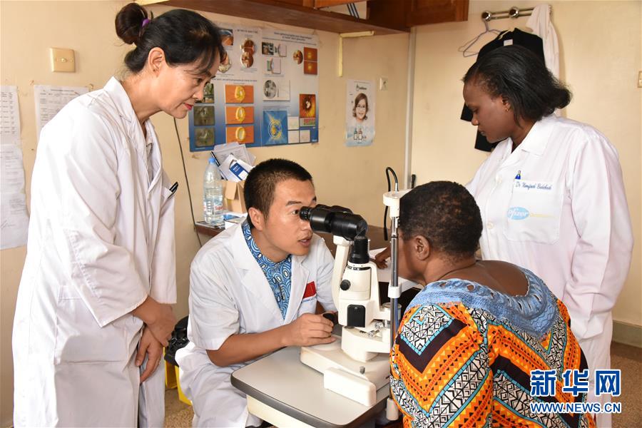 （國際&middot;圖文互動）（4）通訊：《中喀一家人》&mdash;&mdash;贈別中國醫(yī)療隊員的非洲旋律
