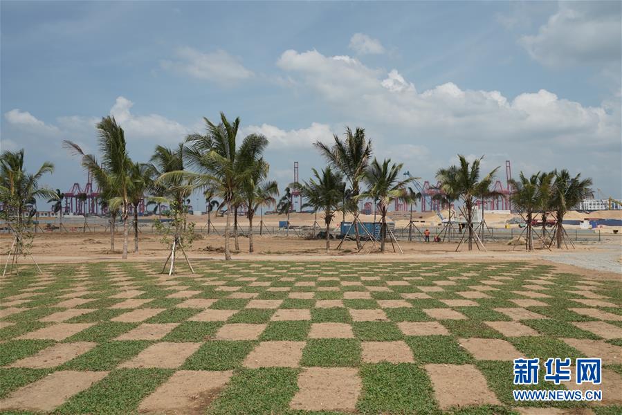 （國際&middot;圖文互動）（2）通訊：春節(jié)，&ldquo;是工期而不是假期&rdquo;&mdash;&mdash;記科倫坡港口城的中國建設(shè)者