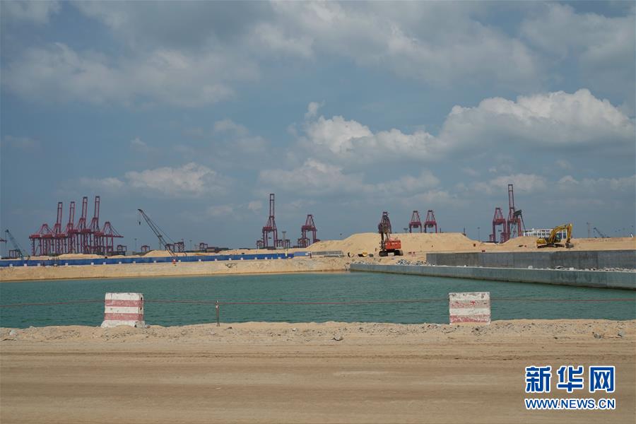 （國際&middot;圖文互動）（5）通訊：春節(jié)，&ldquo;是工期而不是假期&rdquo;&mdash;&mdash;記科倫坡港口城的中國建設(shè)者