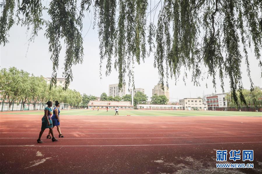 （中非團結抗疫故事&middot;圖文互動）（1）坦桑尼亞留學生譚麗：離家千里 生活一樣溫暖而多彩