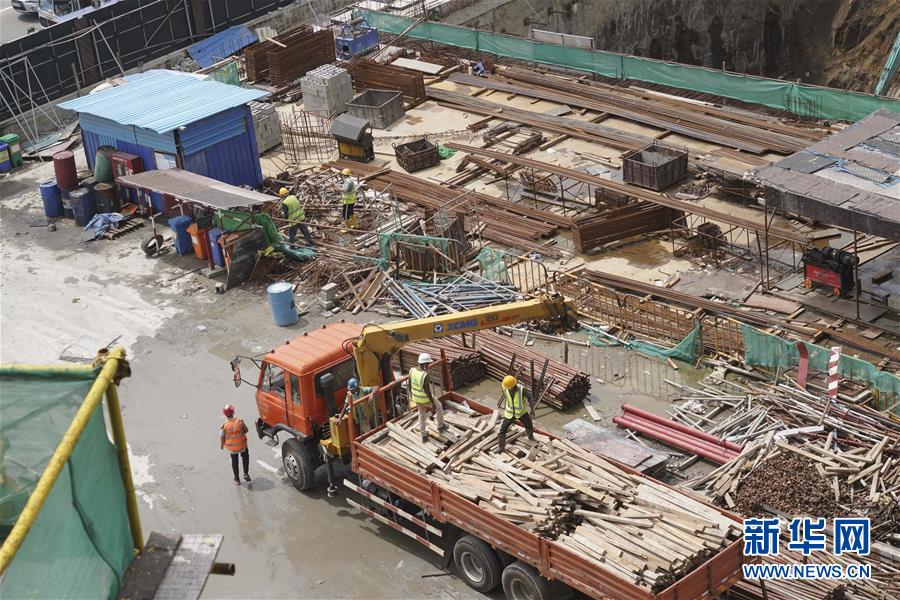 （國際&middot;圖文互動(dòng)）（1）中國港灣科倫坡房建項(xiàng)目復(fù)工目擊記