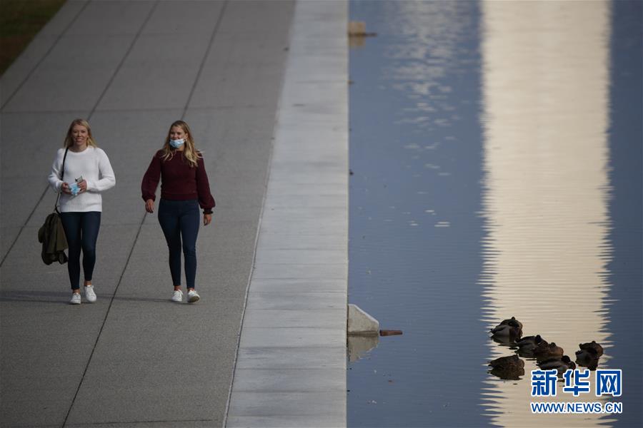 (國際疫情)(2)約翰斯·霍普金斯大學(xué):美國累計新冠確診病例超800萬例