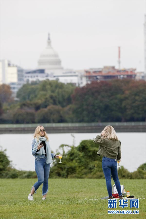 (國際疫情)(6)約翰斯·霍普金斯大學(xué):美國累計新冠確診病例超800萬例